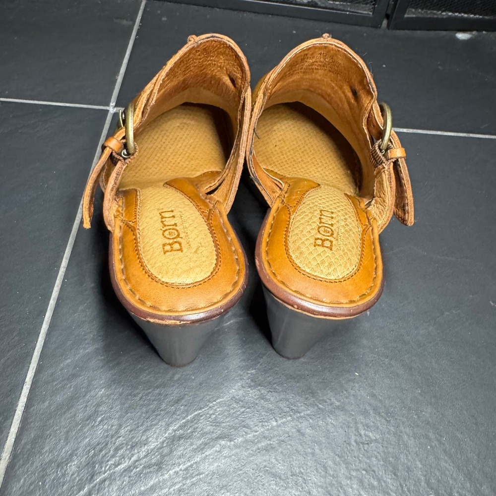 Born Womens Tan Leather Clogs Buckle Strap Platform Block Heel Mules 9 40.5 - Picture 3 of 10